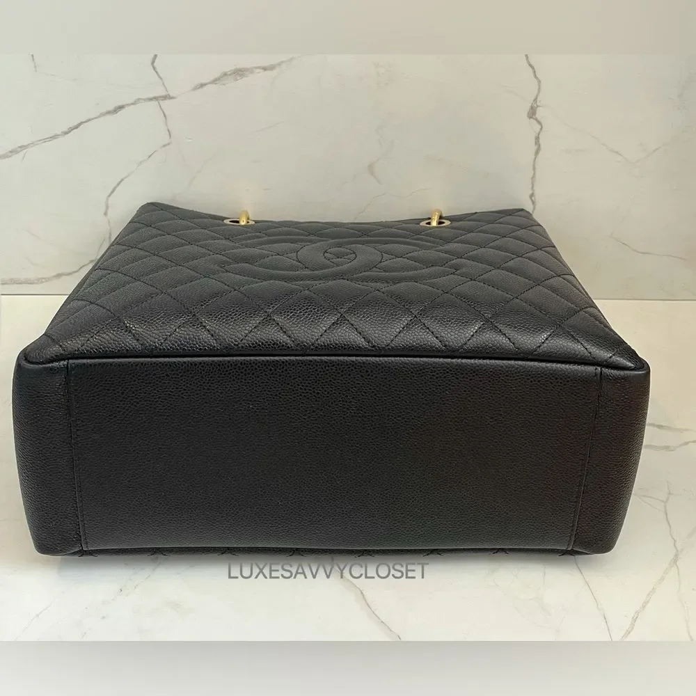 CHANEL GST Tote - Picture 8 of 16